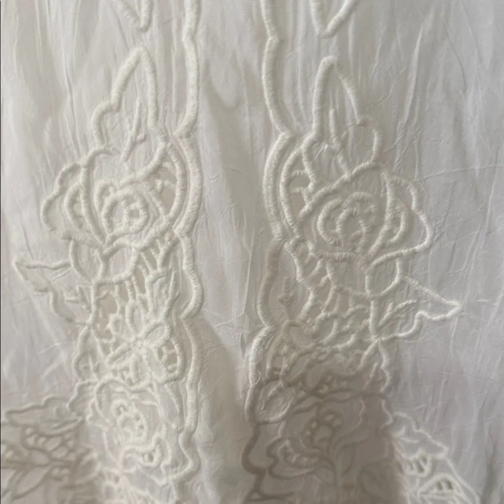 Johnny Was white  Lace Embroidered Blouse 100%cupra Rayon - Image 6