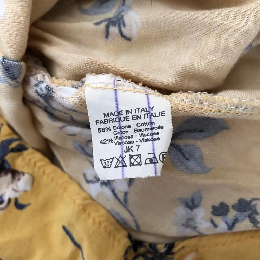 Brandy Melville rare yellow floral Blanche romper - Image 4