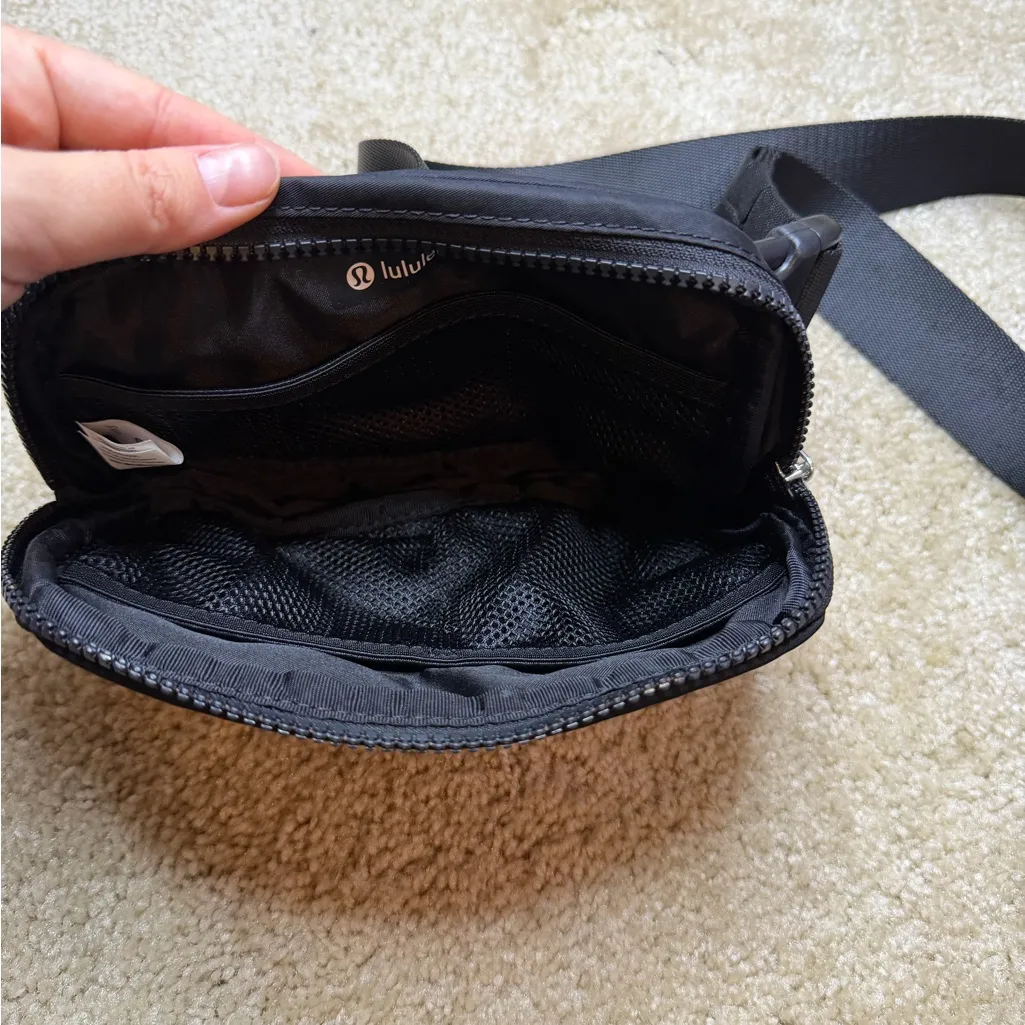 lululemon Black Belt Bag - Image 3