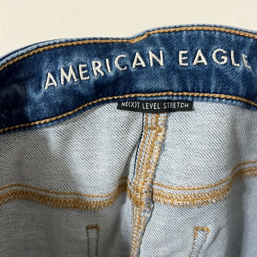 American Eagle Ne(x)t Level Stretch Hi-Rise Medium Wash Denim Jegging Size 10 - Image 9