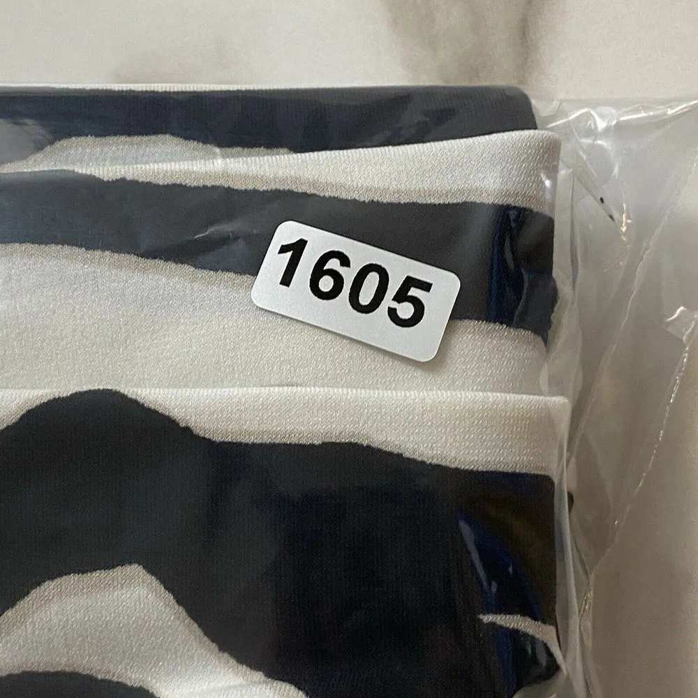 White House Black Market WHBM top womens  M Knit Jersey Off Shoulder tiger zebra - Image 9