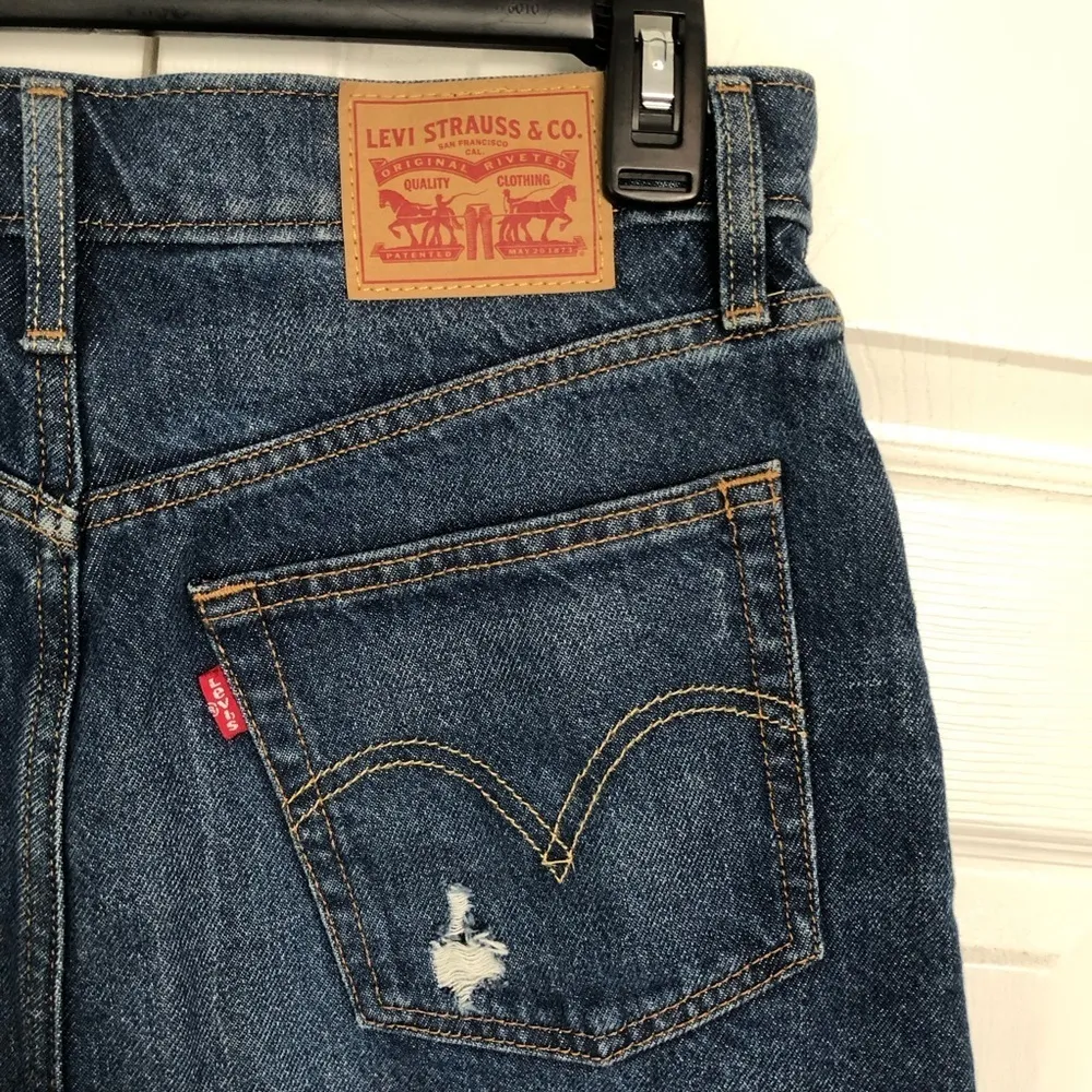 Levi's Jean Distressed & Deconstructed Skirt Size 27(4) - Image 7