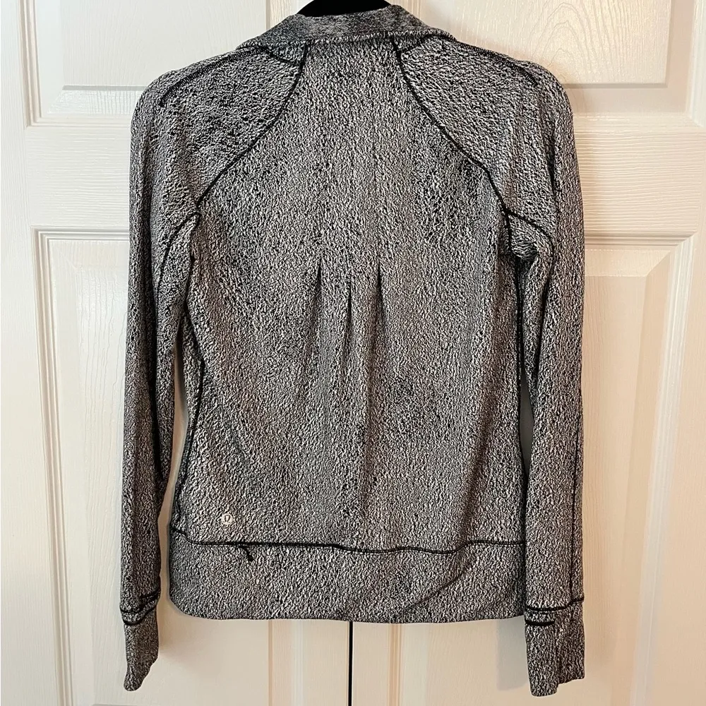 lululemon Black and White Marled Half Zip Pullover Jacket Size 6 - Image 6