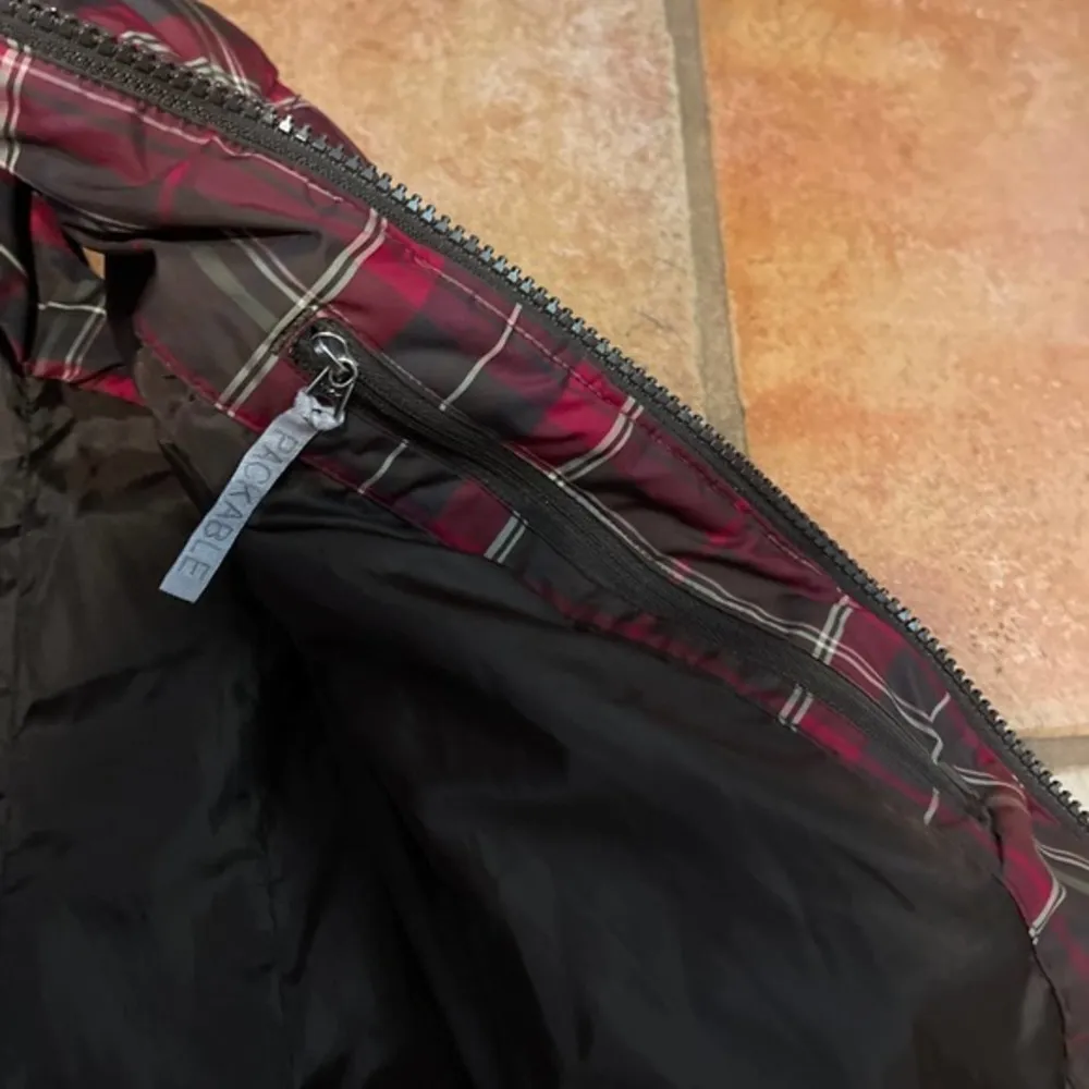 Eddie Bauer  premium goose down plaid vest - Image 7