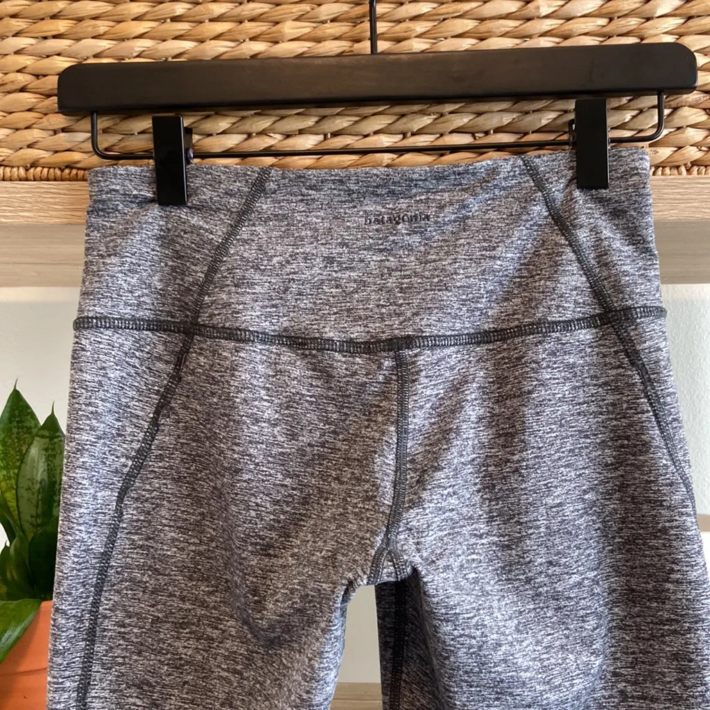 Patagonia Space Dye Mid-Rise Capri Legging, XS - Image 5