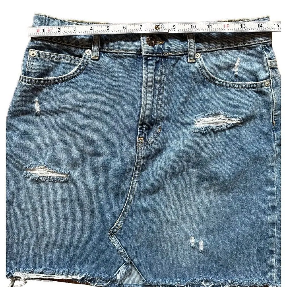 Free People Hallie Distressed Short Mini Denim Skirt in Midstone Sz 28 - Image 7