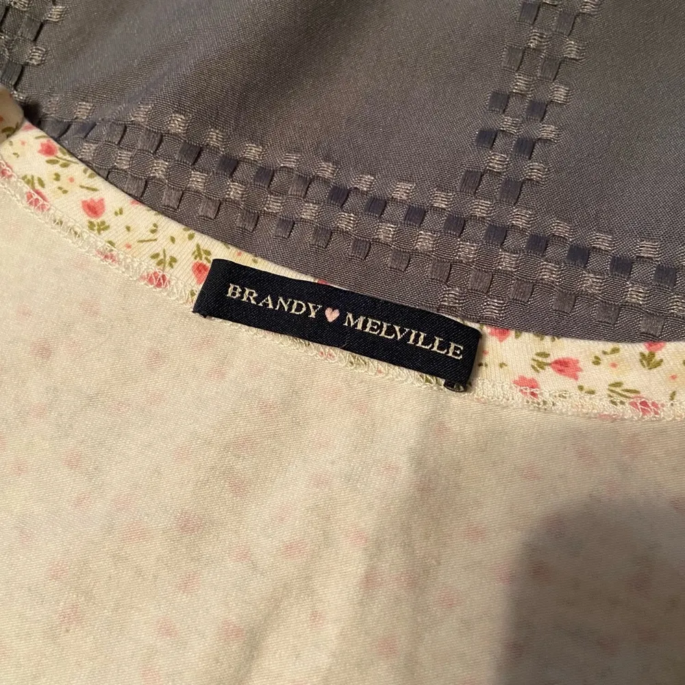 Brandy Melville  Floral Amara Top - Image 2