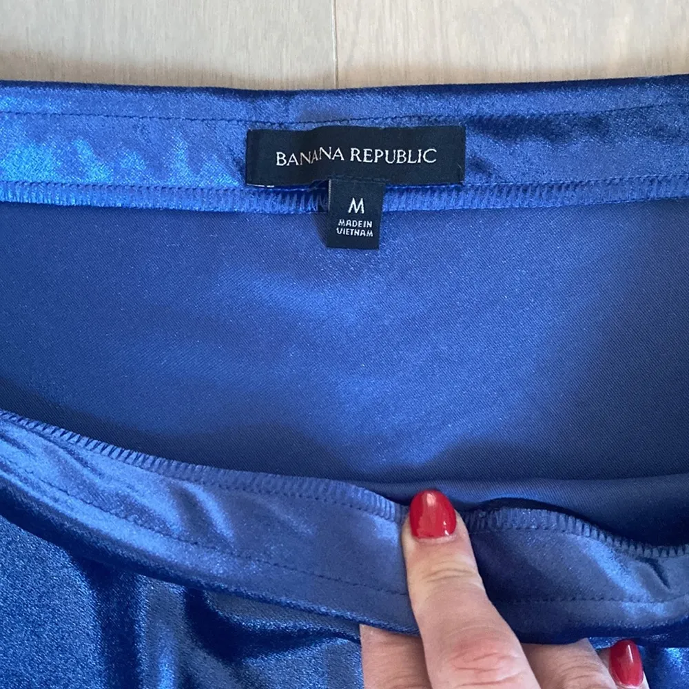 Brand new velvet midi skirt - blue size m - Image 2