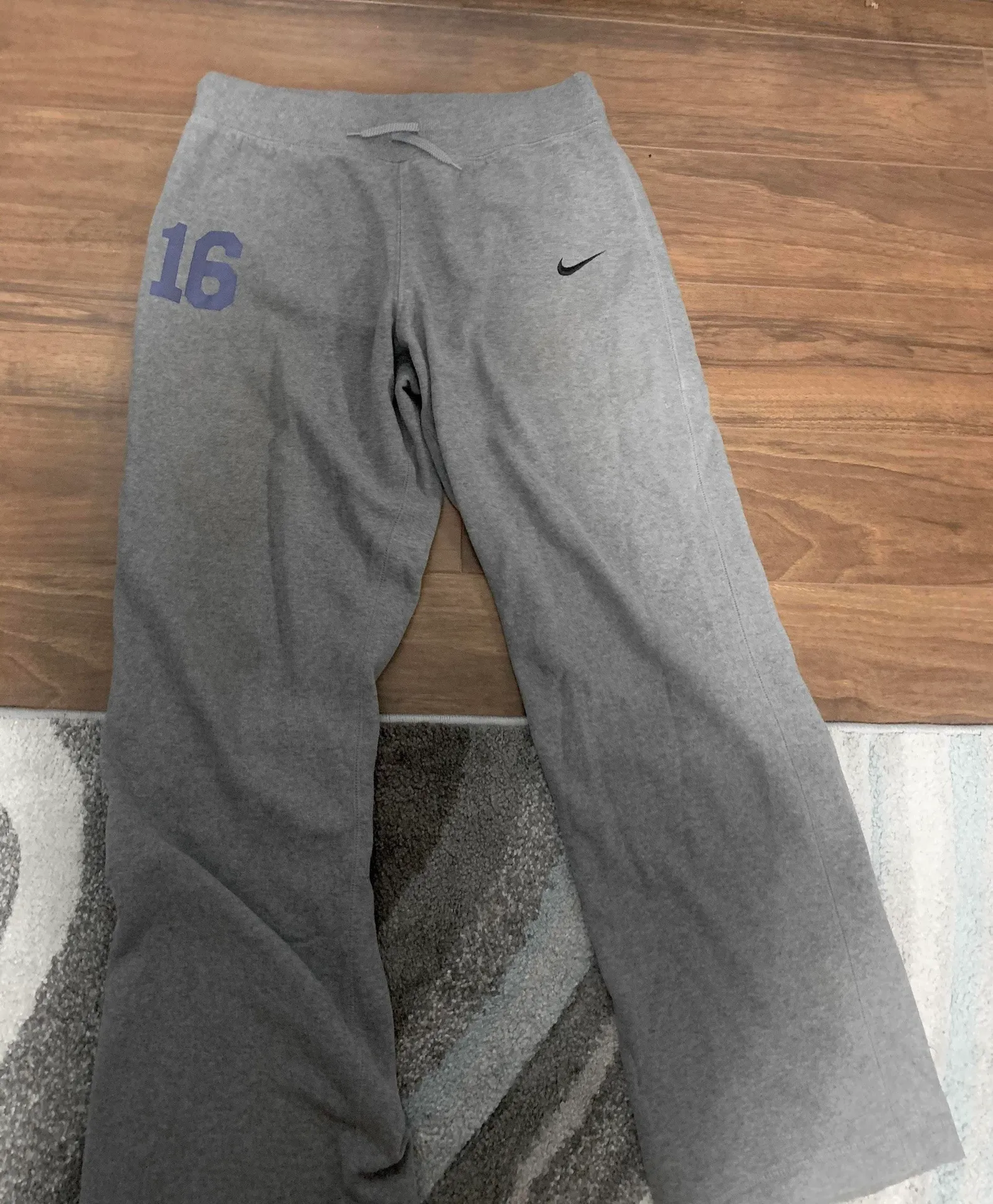 Nike Sweatpants - Image 4
