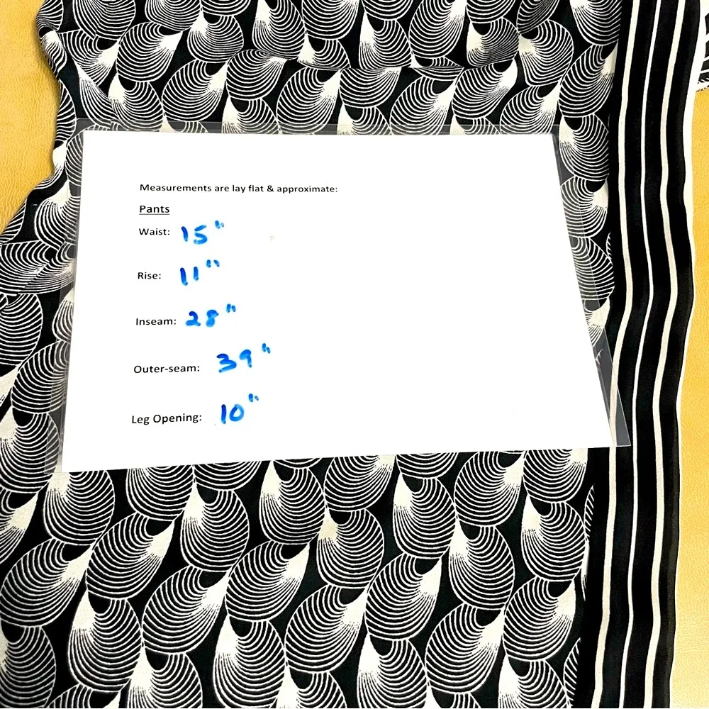 Max Studio Wide Leg Neutral Geometric Black White Print Pull-Up Pants Size L - Image 10