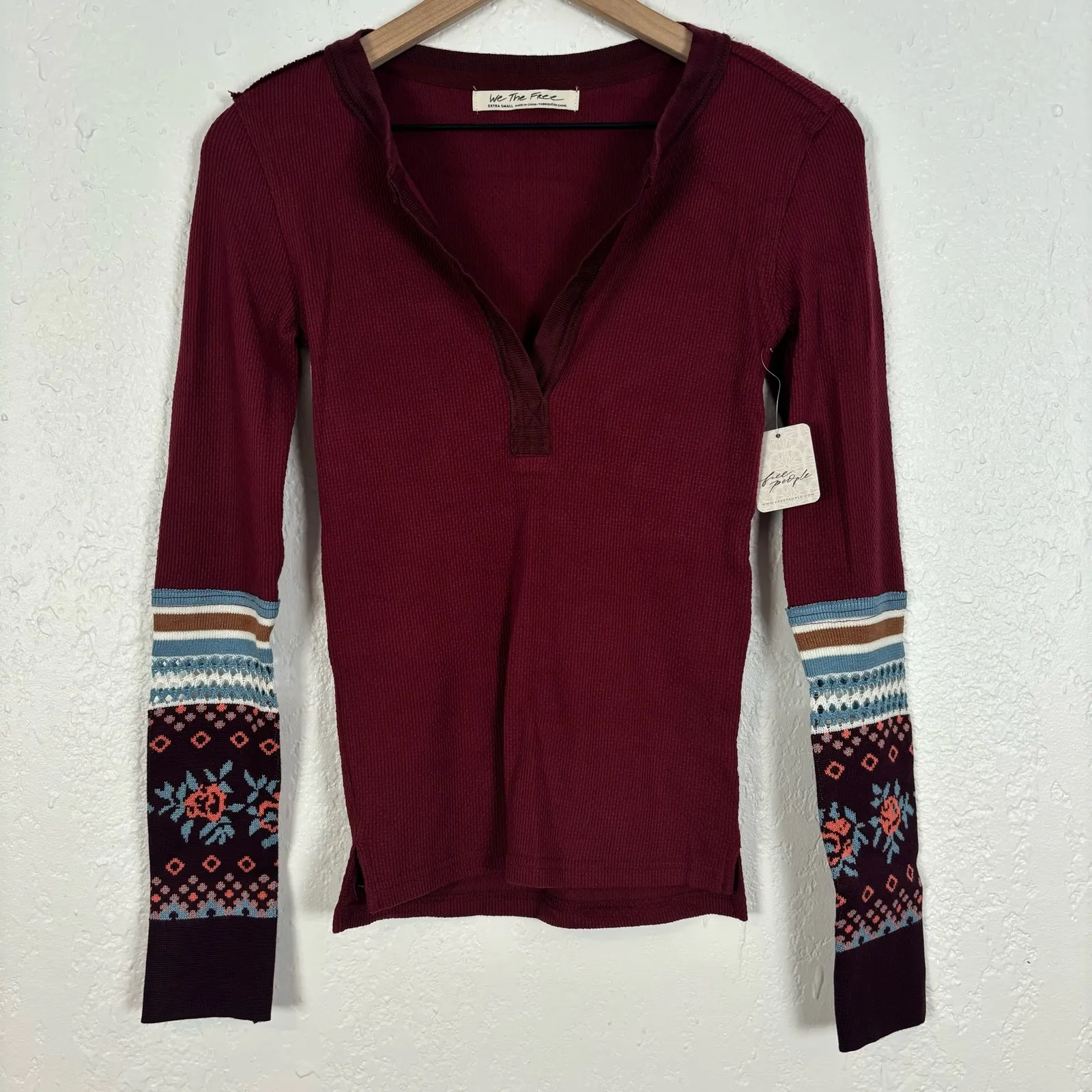 We The Free People Combo Mikah Layering Cuff Knit Top in Wine NWT Size XS - Image 2