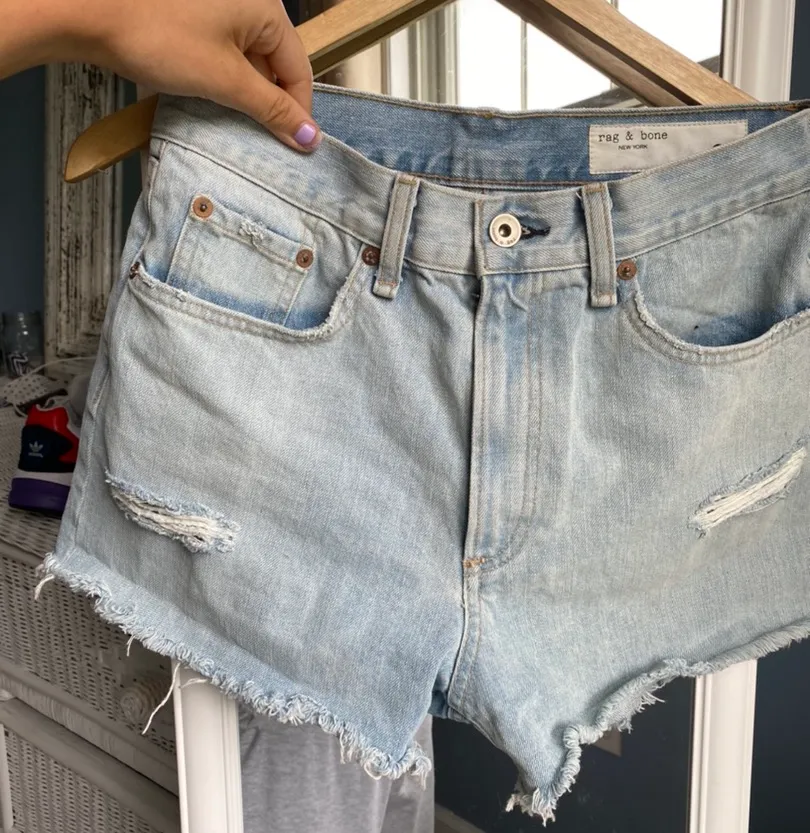 LIKE NEW Rag&Bone Light Wash Shorts - Image 3