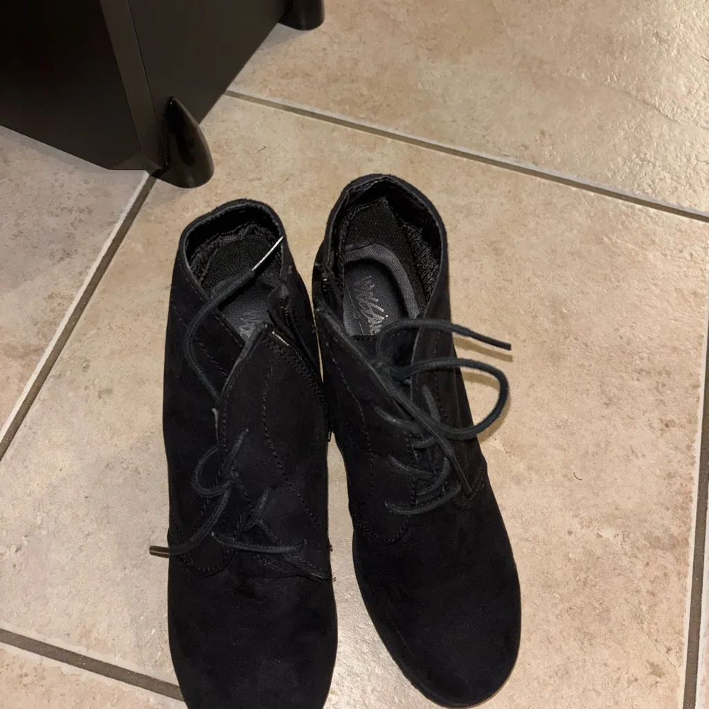 Missoni for Target Black Lace Up Boots Size 8.5 - Image 2