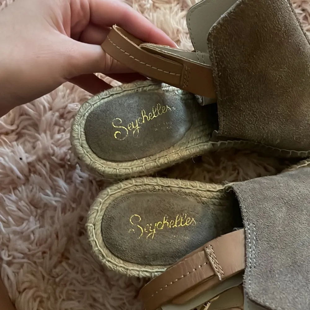 Seychelles Taupe Suede Espadrilles Wedge Sandals - Image 9