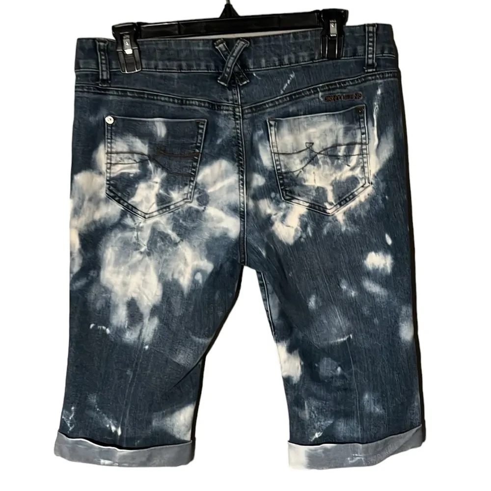 DKNY JEANS bleached Bermuda stretch jean shorts - Image 2