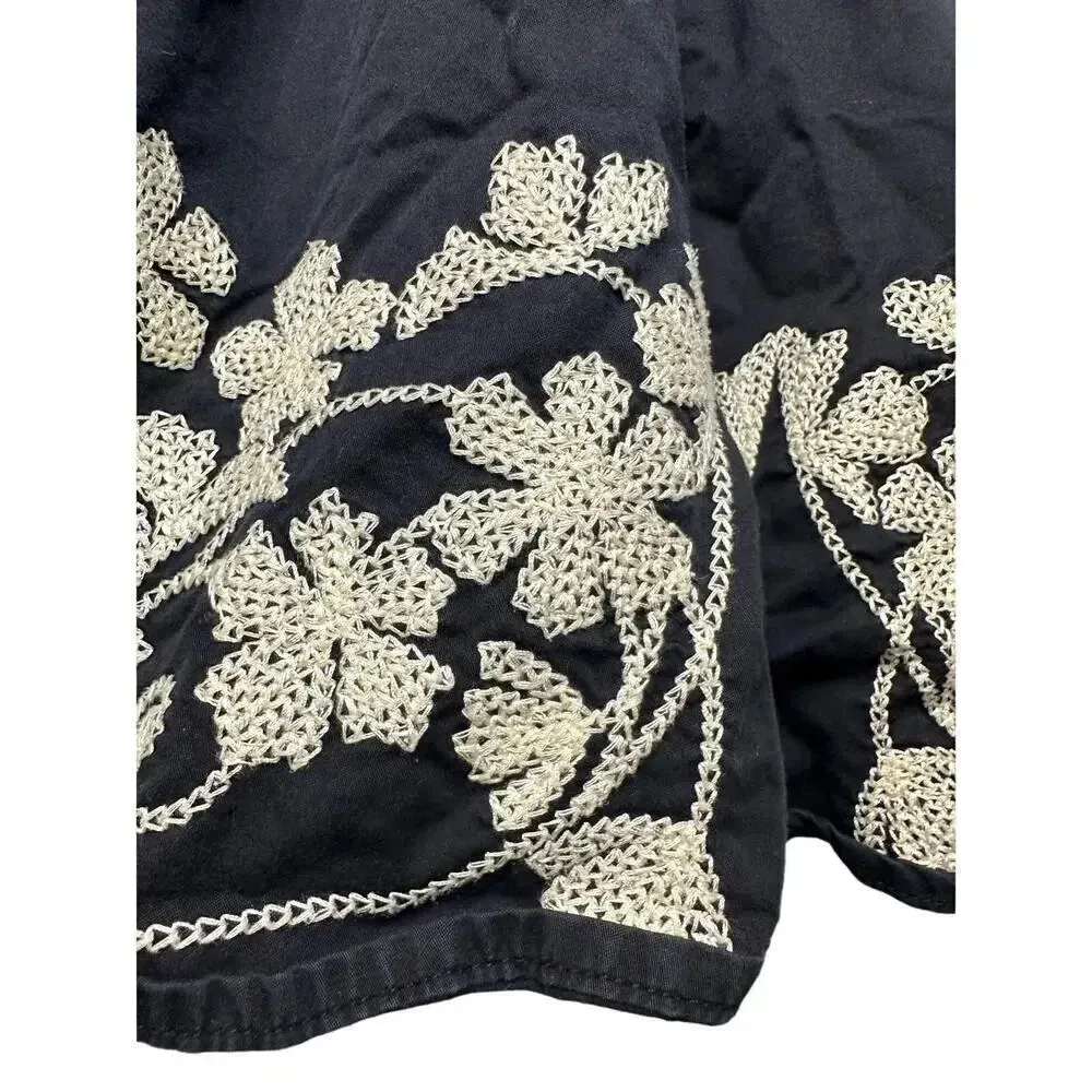 Tea Floral Embroidered Skirt Size 6 Black Cream Lined Pull - Image 3