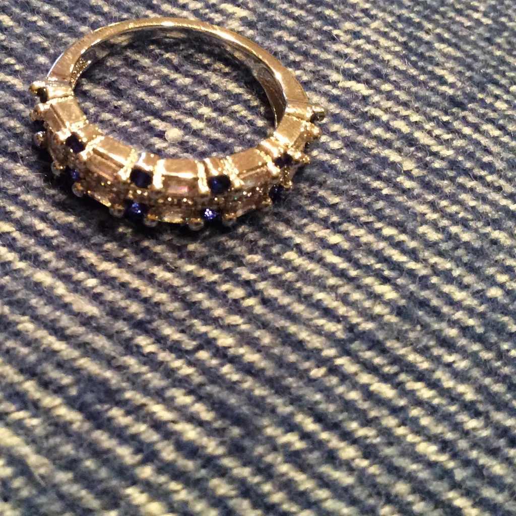 Breathtaking Blue and White Sapphire Band Ring Size 6 - Image 3