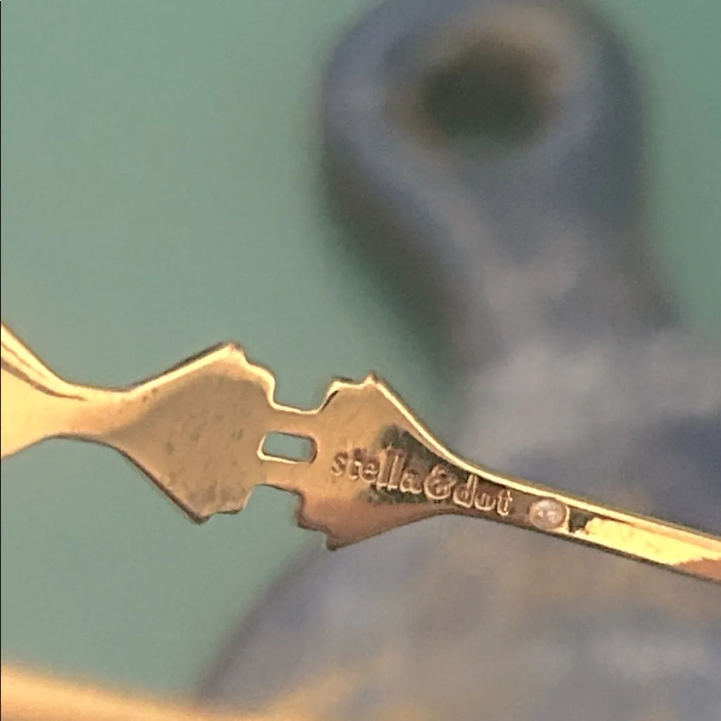 Stella & Dot Gold Plated Cuff Bracelet Geometric Turquoise Dyed Howlite Gemstone - Image 6