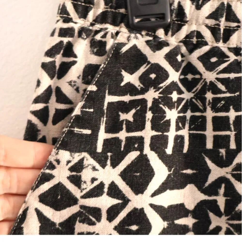 Garnet Hill Linen Pull-On Batik Print Shorts Black Cream 8 - Image 8