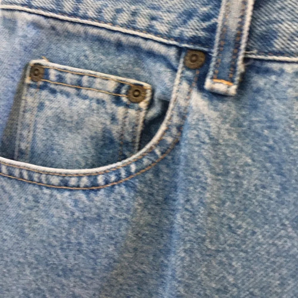 Eddie Bauer FINAL MARKDOWN Ladies  Jeans 14 p - Image 3