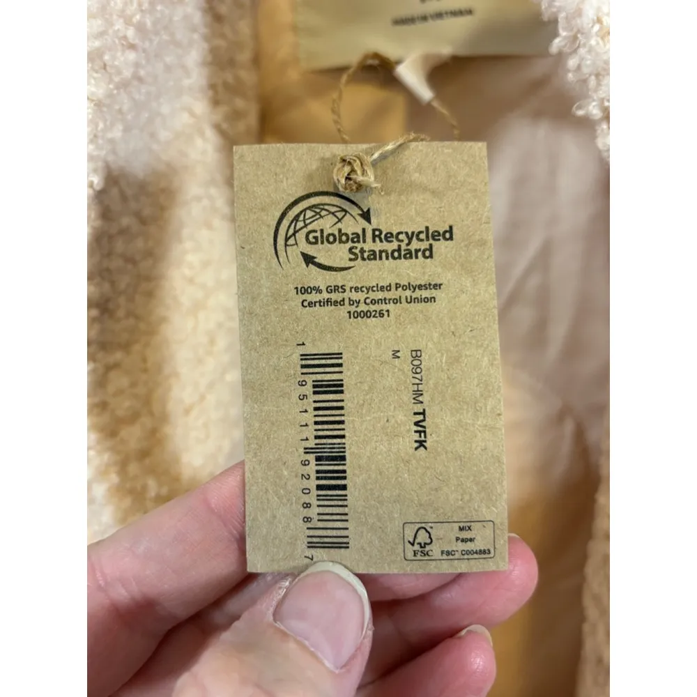 Amazon Women's  Jacket Medium Beige Sherpa Button Up - Image 4