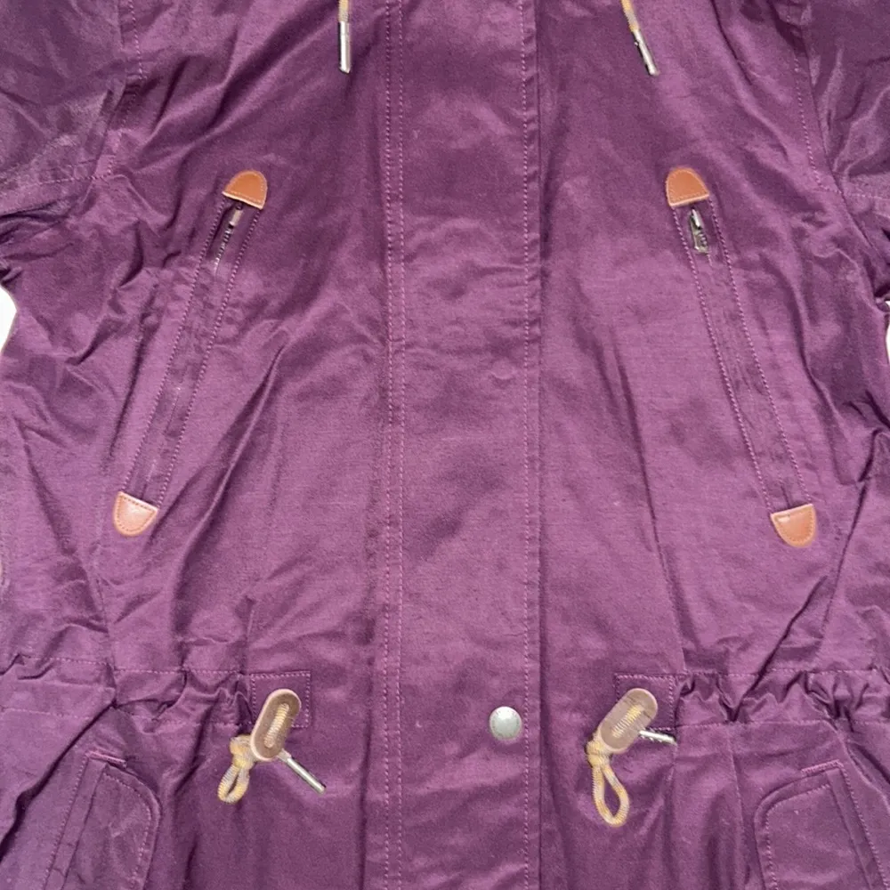 NWT  Women’s Waterproof Purple and Brown Taylor Rain Jacket - Image 3