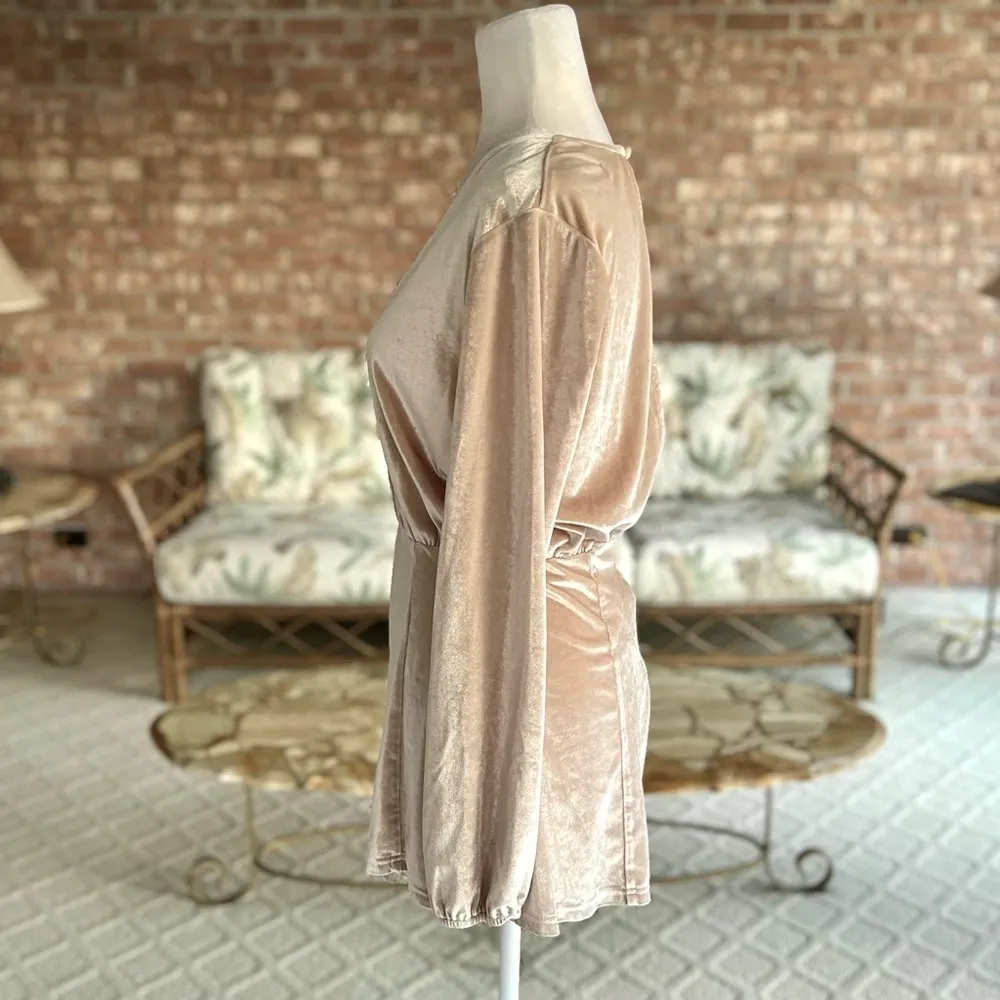 Honey Punch Champagne Beige Velvet Open Back Romper S - Image 8