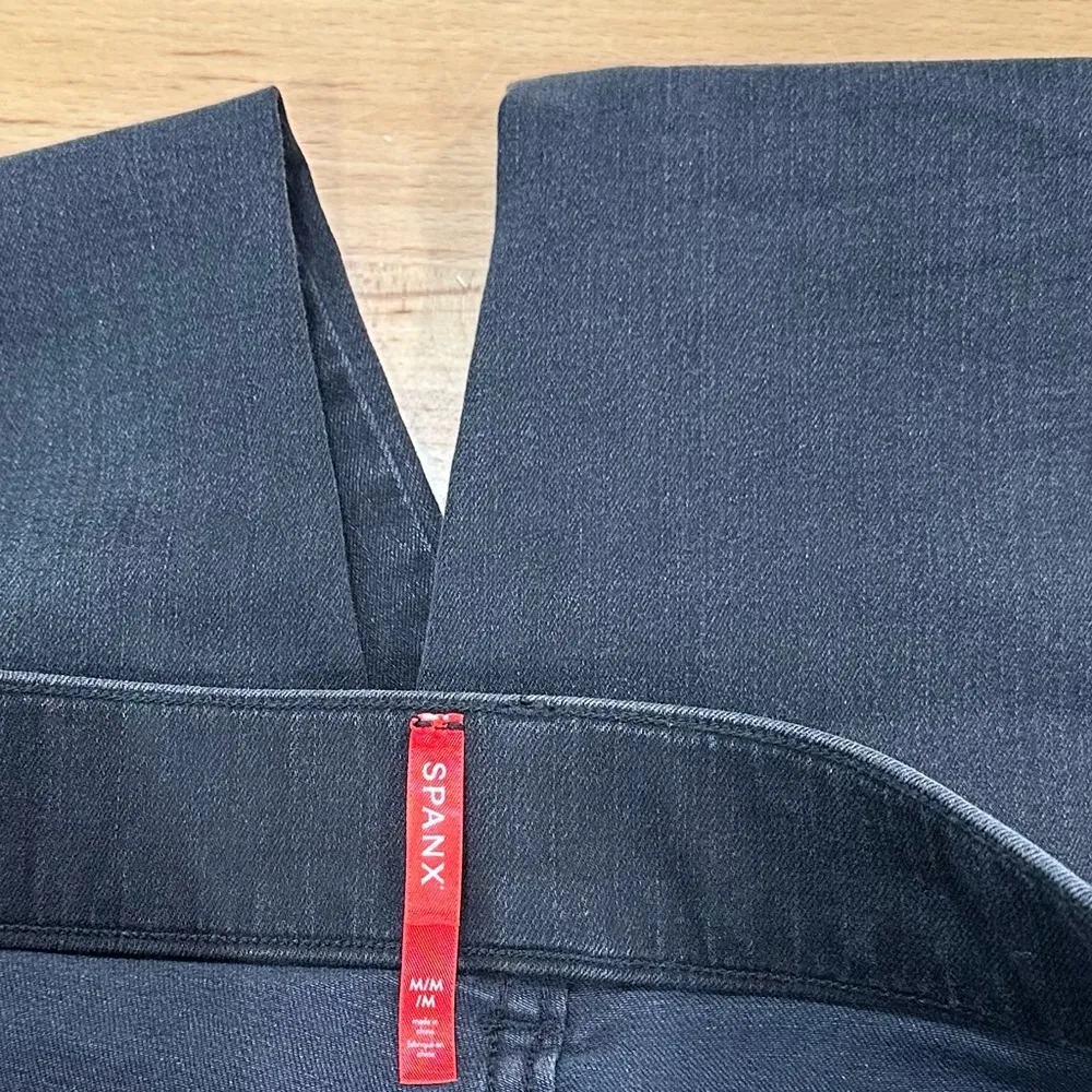 Spanx Straight Leg Jeans Vintage Black 20355R Pull On size Medium - Image 8