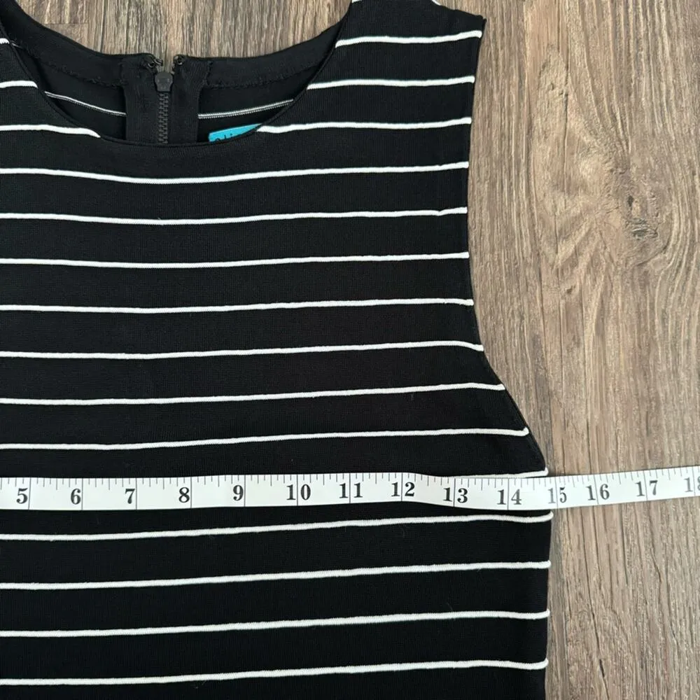 Alice + Olivia Clyde Striped Shift Dress (Medium) - Image 11