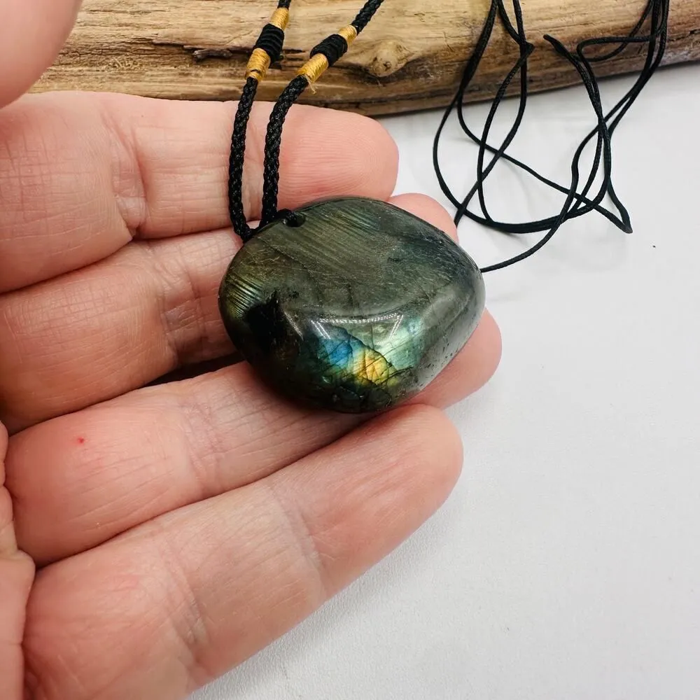 Natural Labradorite Healing Stone Cord Necklace Unisex - Image 4