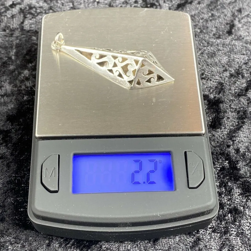 Vintage Sterling Silver Gothic Scrollwork Pyramid Necklace Pendent 2.2 g - Image 7