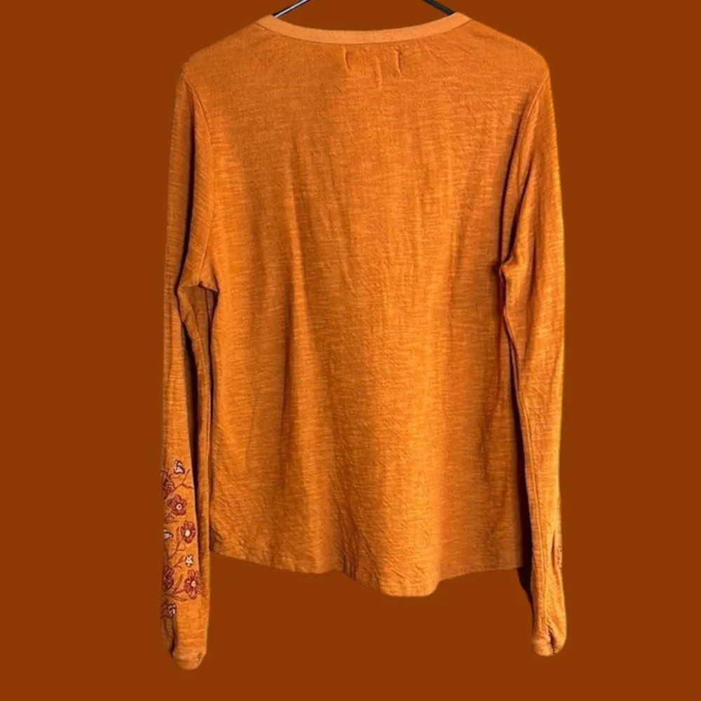 Aventura Vibrant Pumpkin Color Long Sleeve with Floral Embroidery Pattern NWT Brown Size L - Image 3