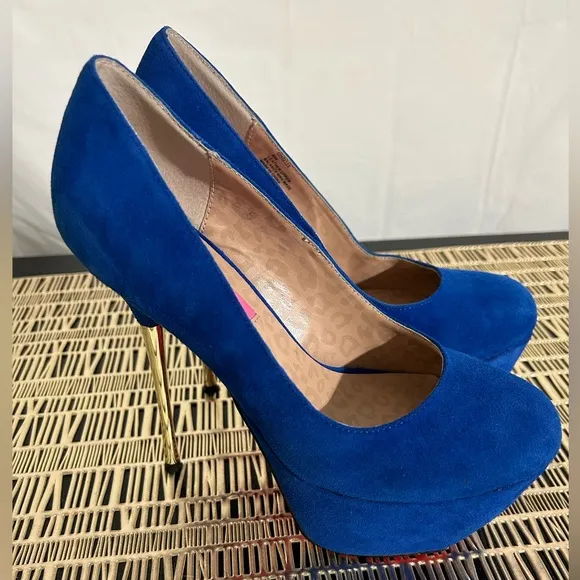 Betsey‎ Johnson Giselle Blue Suede Heels with Hot Pink Sole - Image 2