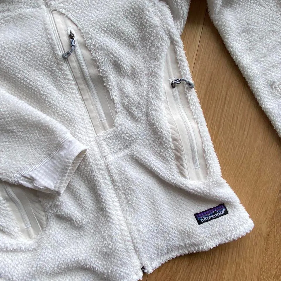 Rare Snow White Patagonia Fuzzy Zip Up Fleece 🔥 - Image 4