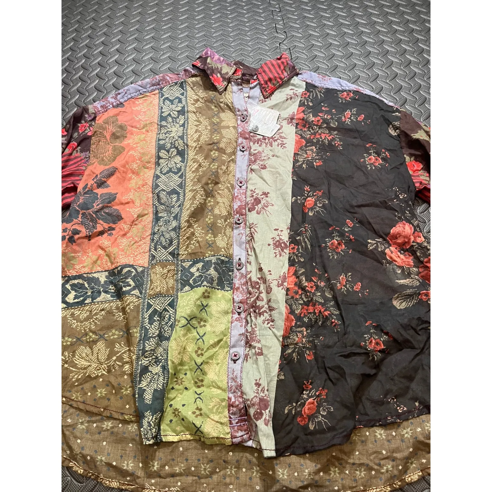 NWT Free People We The Free Flower Patch Berry Combo Sheer Shirt Size XS BOHO - Image 3