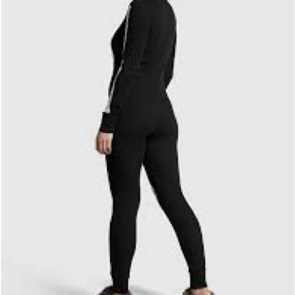 New Pink Victoria Secret THERMAL SLEEP ONESIE - Image 2