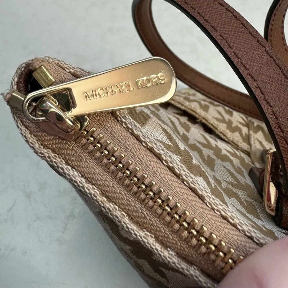 Michael Kors Jet Set Canvas Monogram Large Tote Bag Purse - Image 3