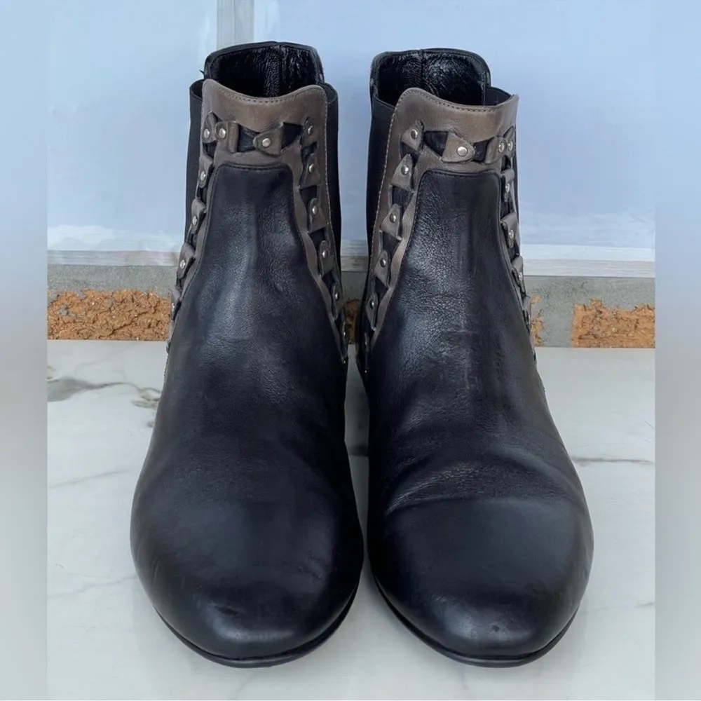 Sarah Flint Chelsea boots size 40/9.5 Black - Image 2