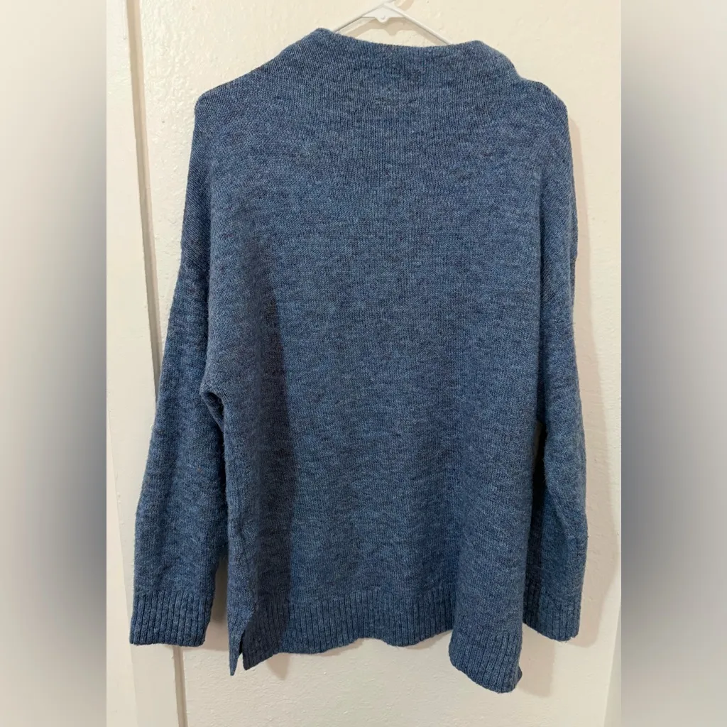 Well Worn Women’s Size XL  Sweater, Blue knit long sleeve neck round - Image 3