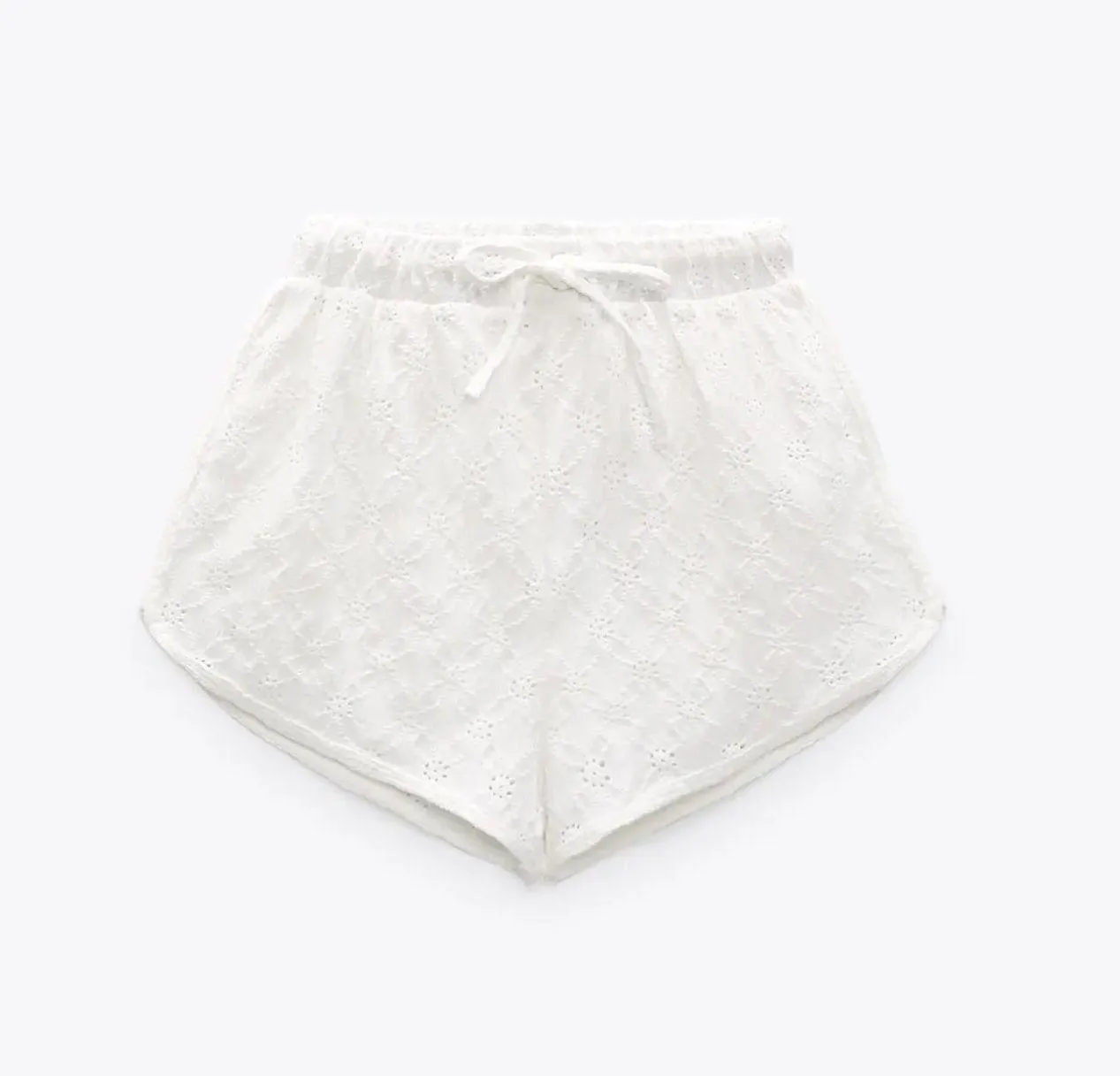 White Textured Shorts, Size M - Image 2