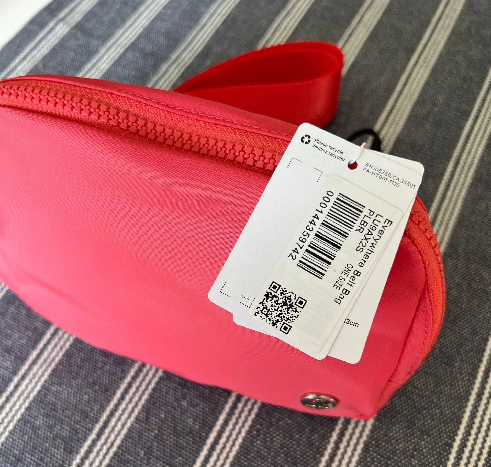Lululemon Everywhere Belt Bag Pale Raspberry - Image 4