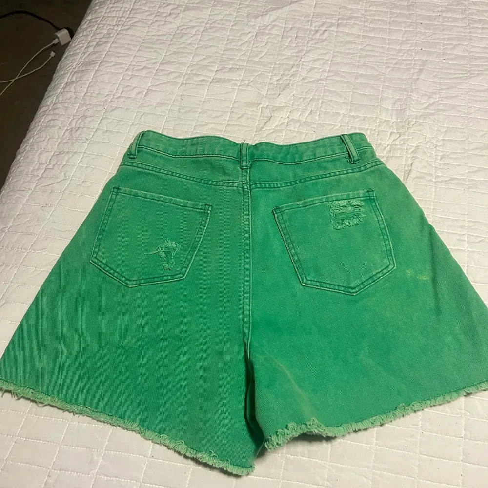 Green Distressed Women's Shorts - Image 2