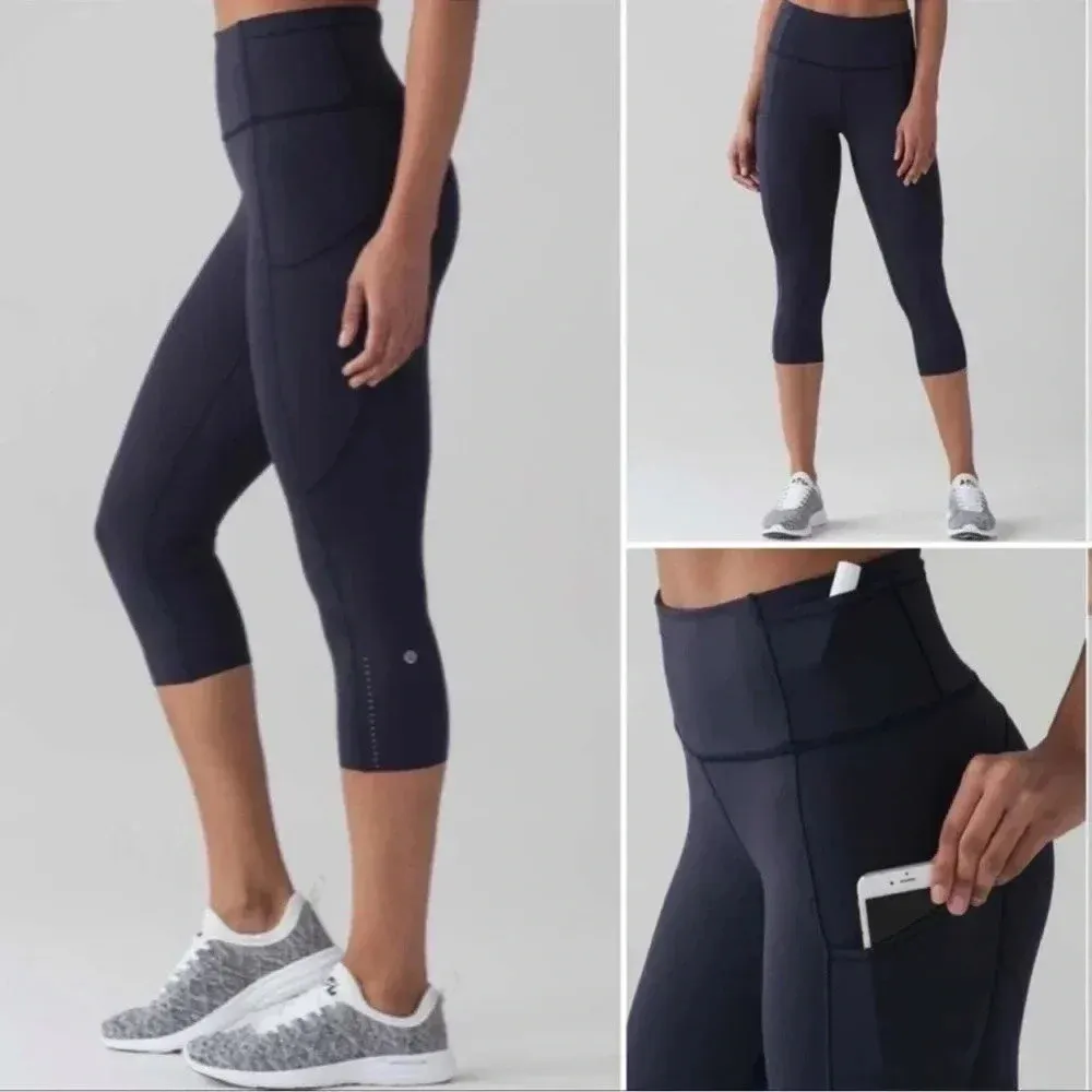 Lululemon Fast & Free Crop (19") in Midnight Navy  size 2 - Image 2