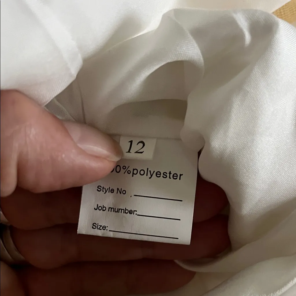 NWOT Plunging Neckline with corset back and pockets wedding dress White Size 12 - Image 3