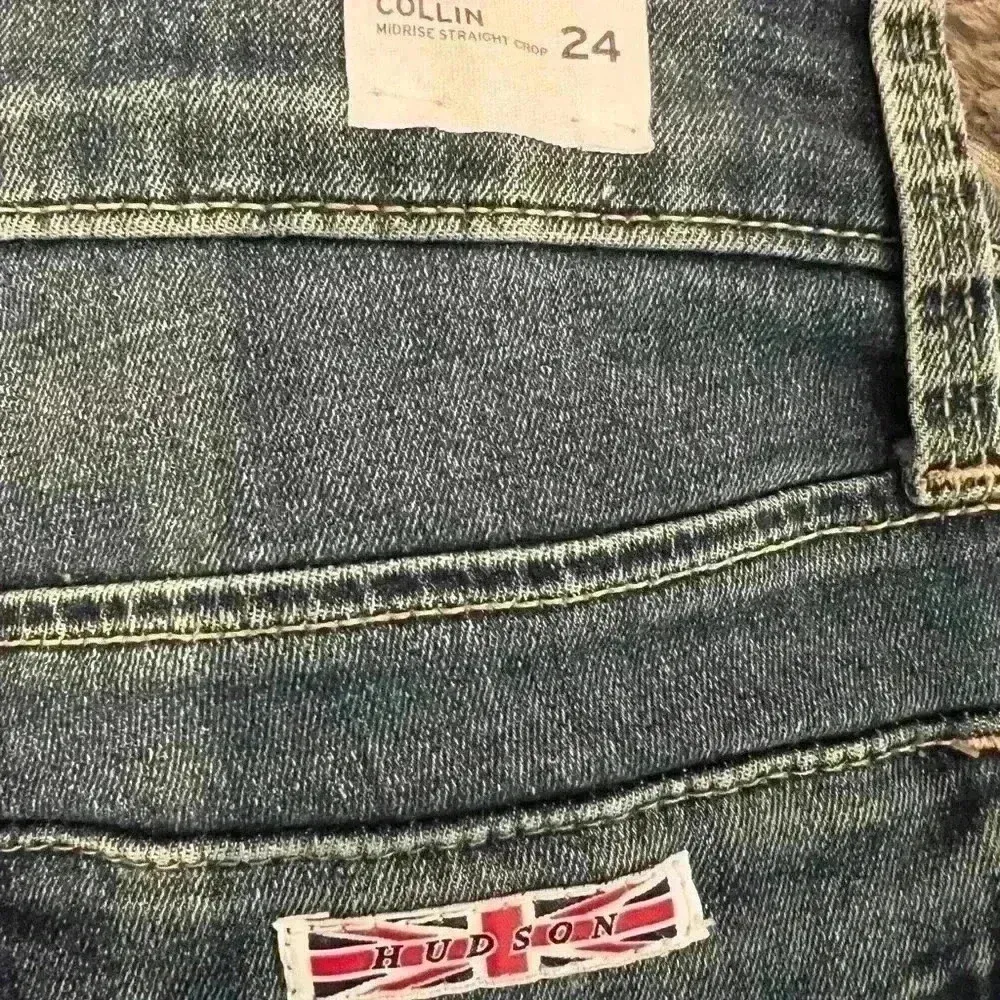 NWT Hudson Collin Flap Cuffed Hem Skinny Jeans Size 24 - Image 3