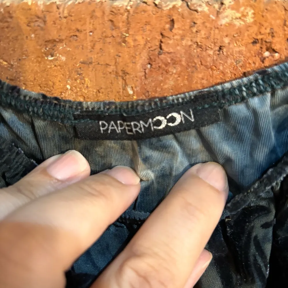 PaperMoon women vintage velvet burnout off the shoulder peasant top blue M - Image 4