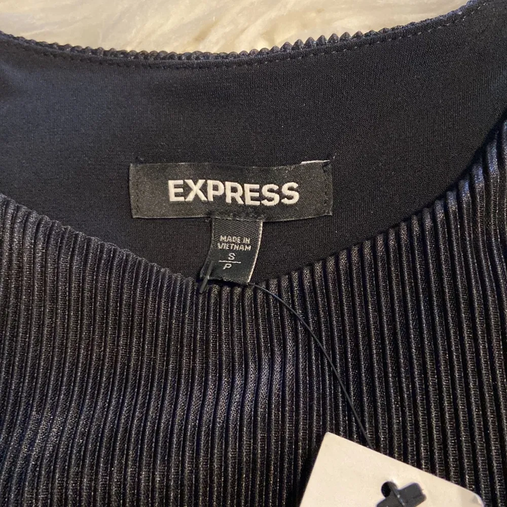 EXPRESS LONG SLEEVE DRESS COLOR BLCK BRAND NEW LENGTH 35” BUST 32” - Image 11