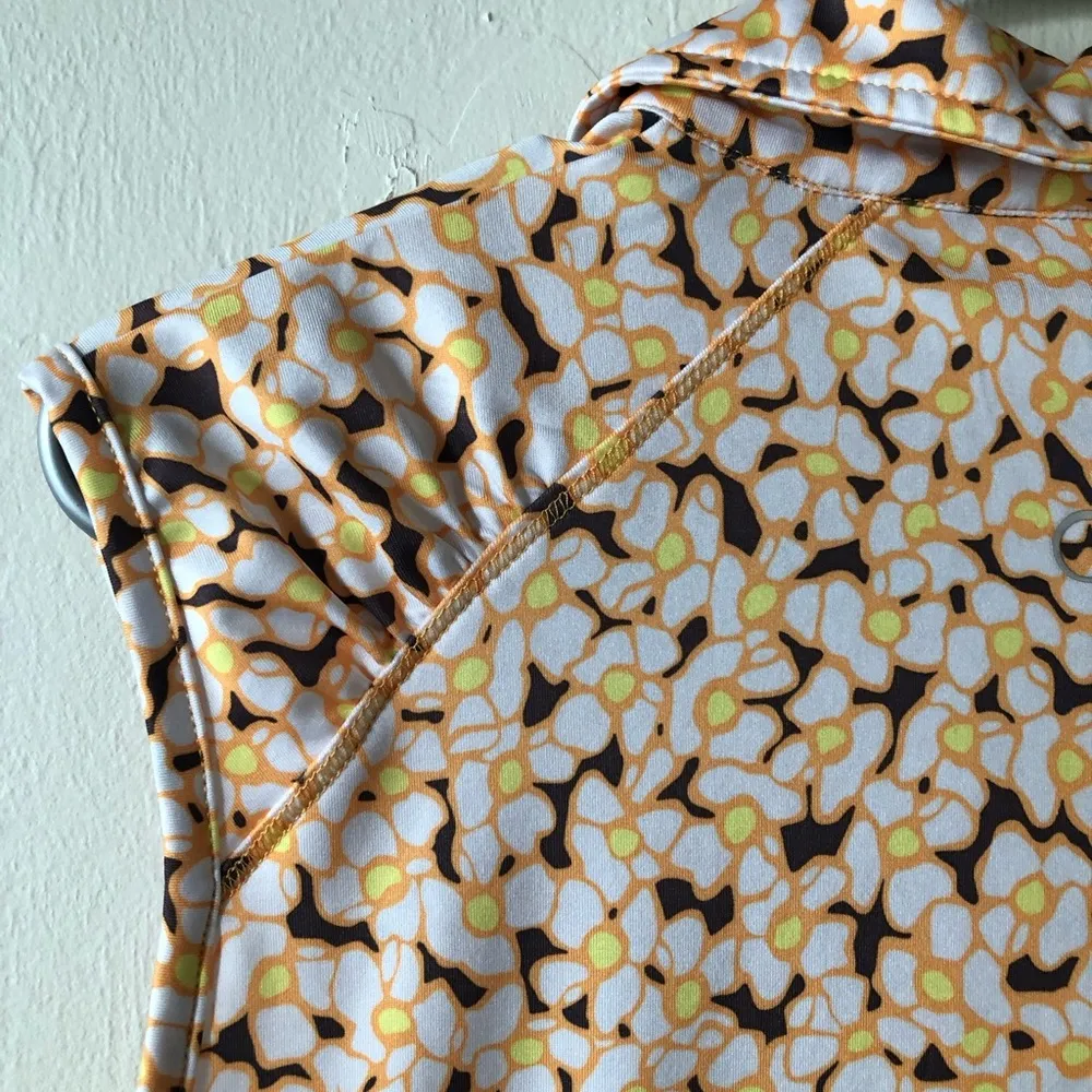 NVO Womens Sleeveless Polo Sports Shirt Size Medium Zip Neckline - Image 9