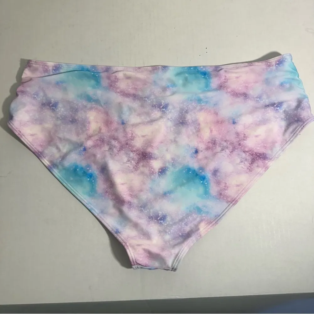 SHEIN Pink and Blue Bikini Set with Flared  Top Tankini 4x - Image 7