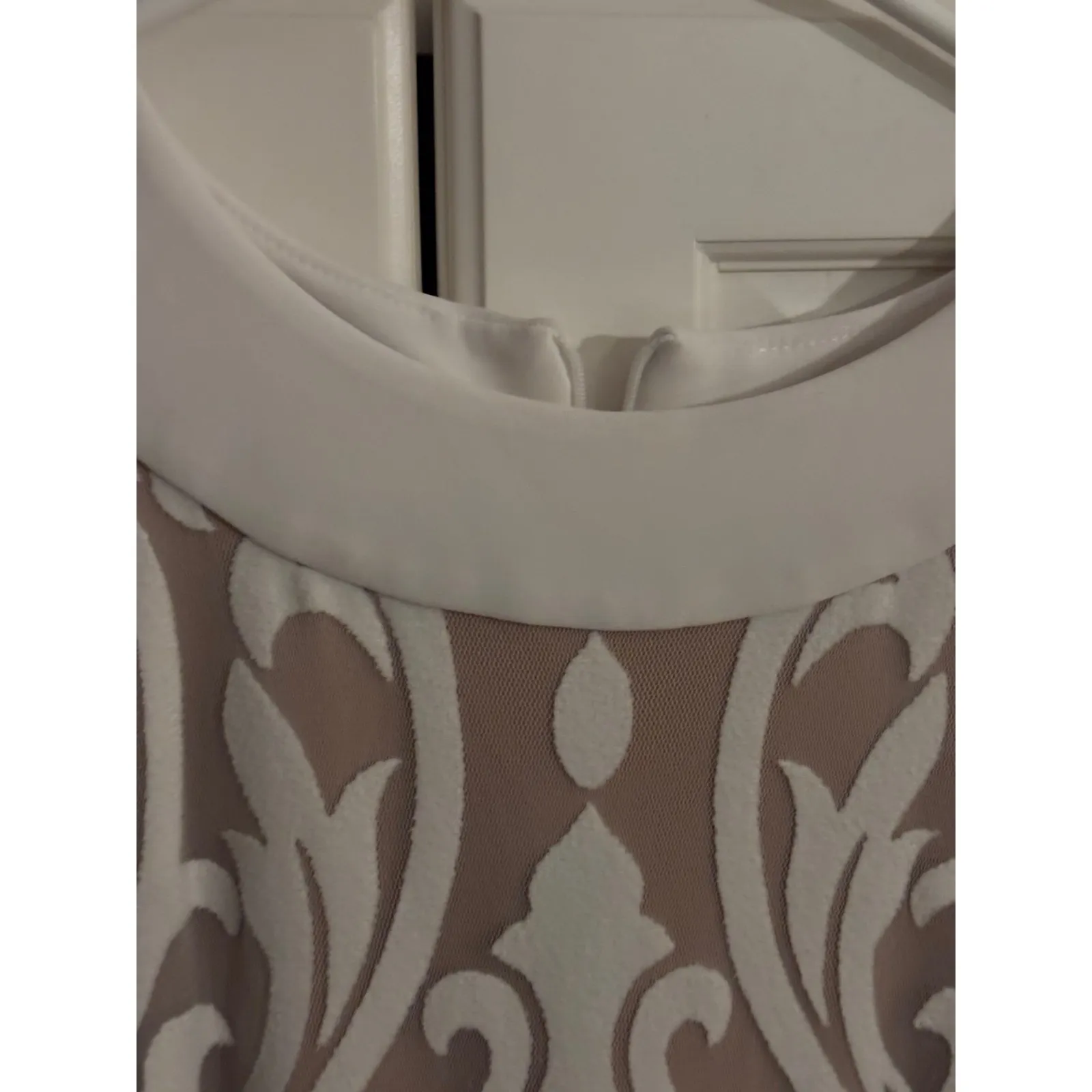 Joseph Ribkoff Dress White Beige Sleeveless Fringe Damask‎ Cocktail - Image 4